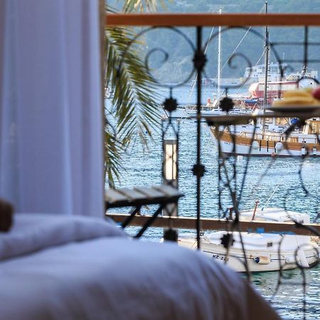 Seafront Rooms Koluna Komiža Kültér fotó