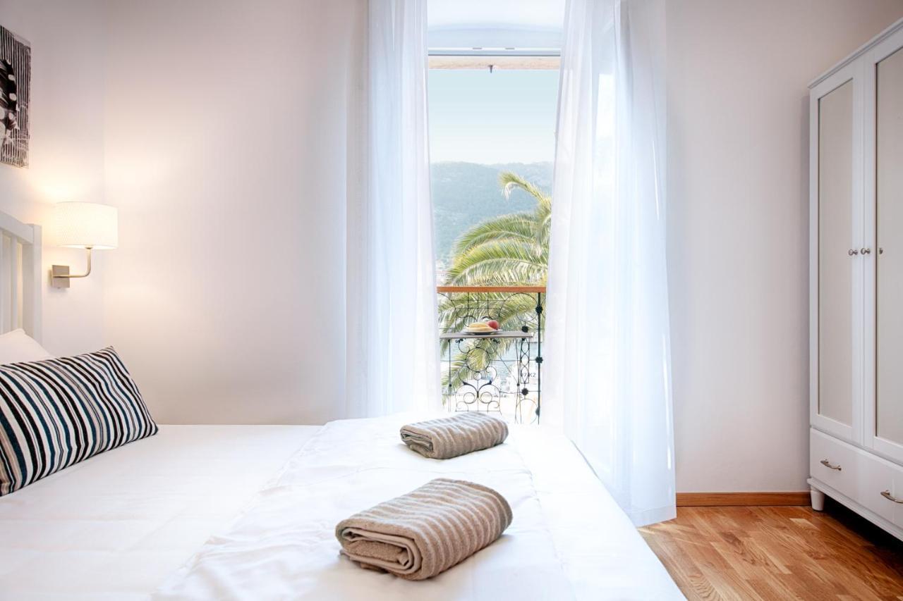 Seafront Rooms Koluna Komiža Kültér fotó
