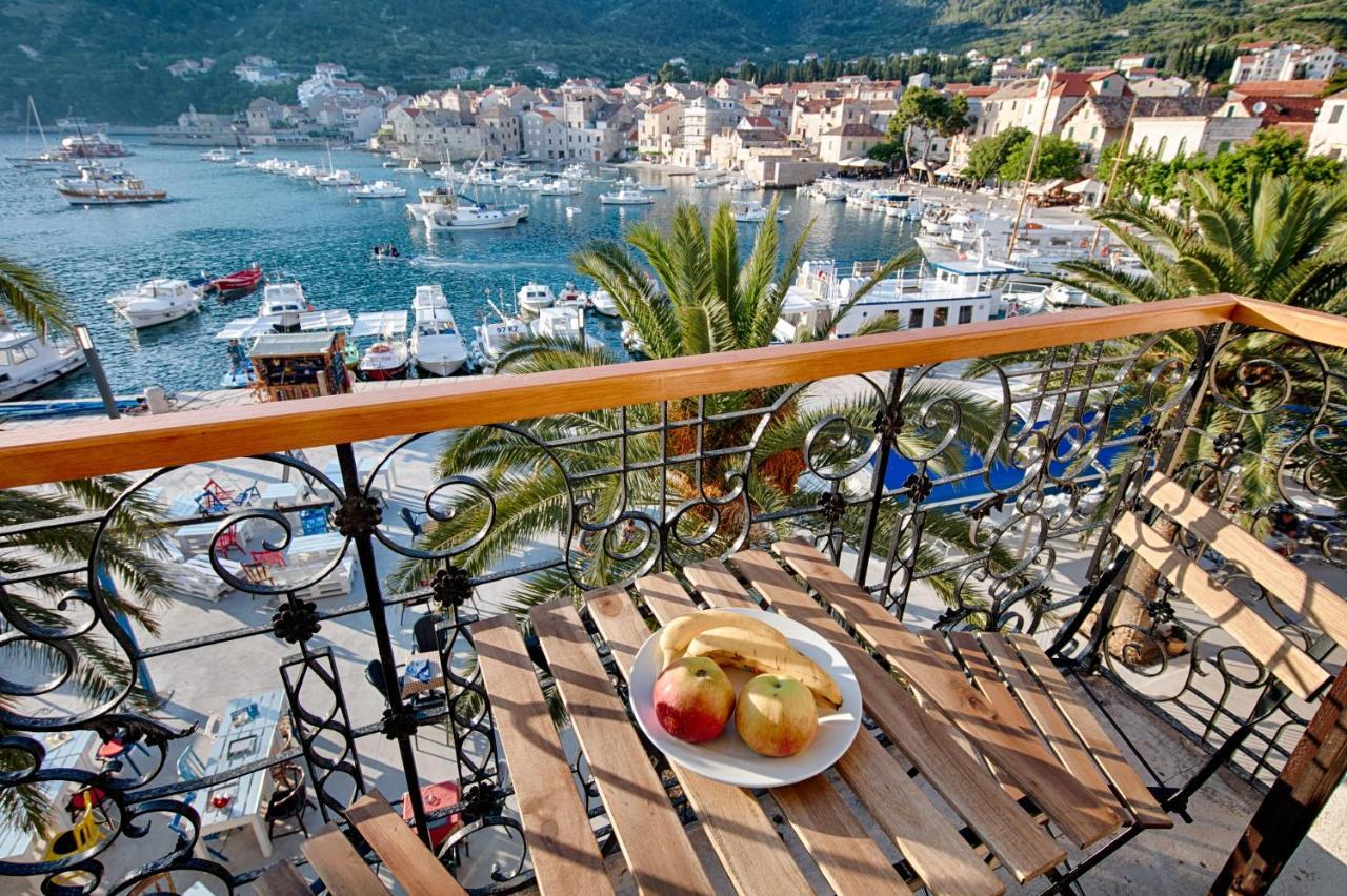 Seafront Rooms Koluna Komiža Kültér fotó