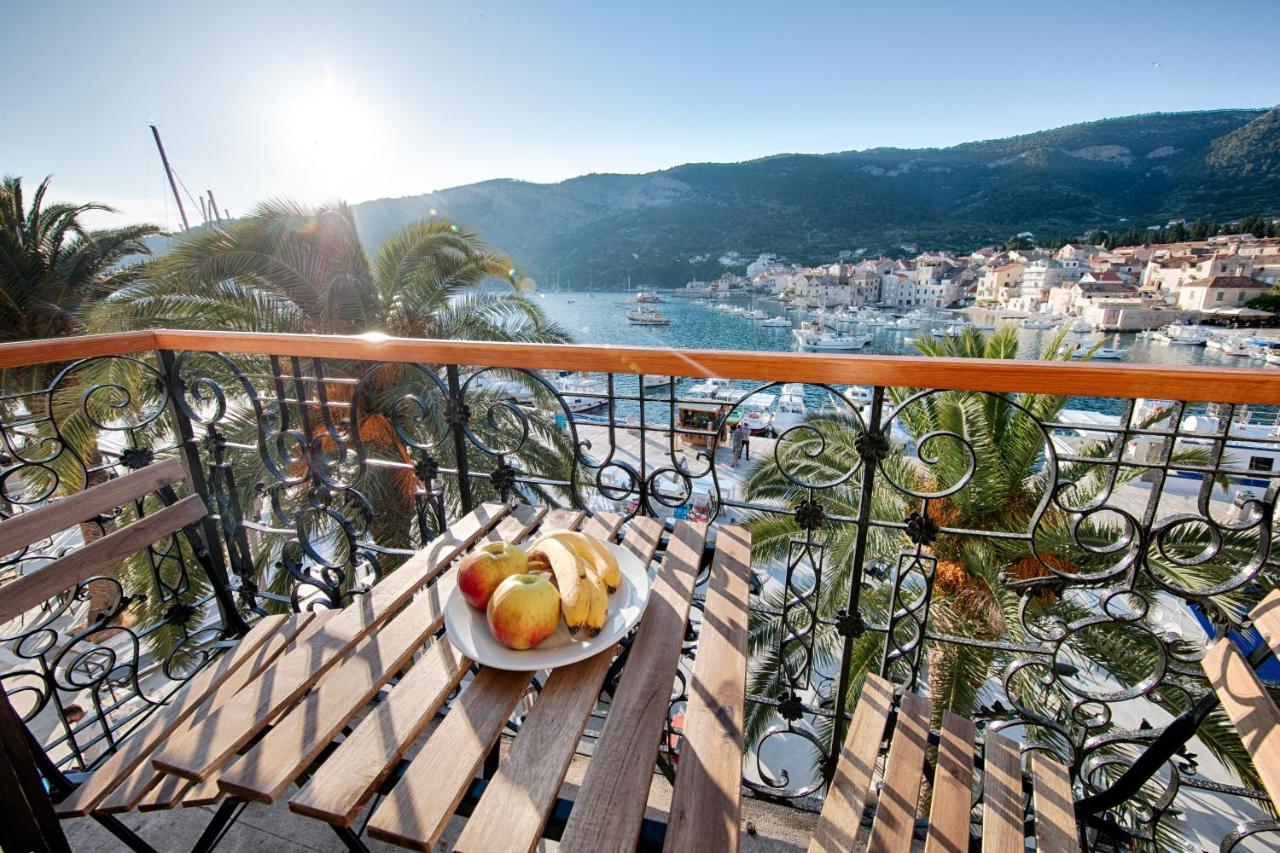 Seafront Rooms Koluna Komiža Kültér fotó