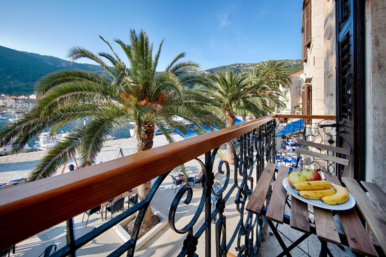 Seafront Rooms Koluna Komiža Kültér fotó