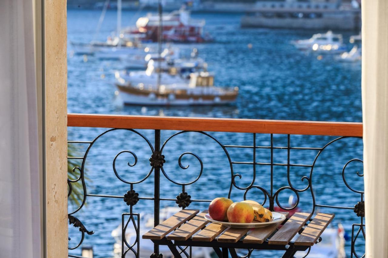 Seafront Rooms Koluna Komiža Kültér fotó