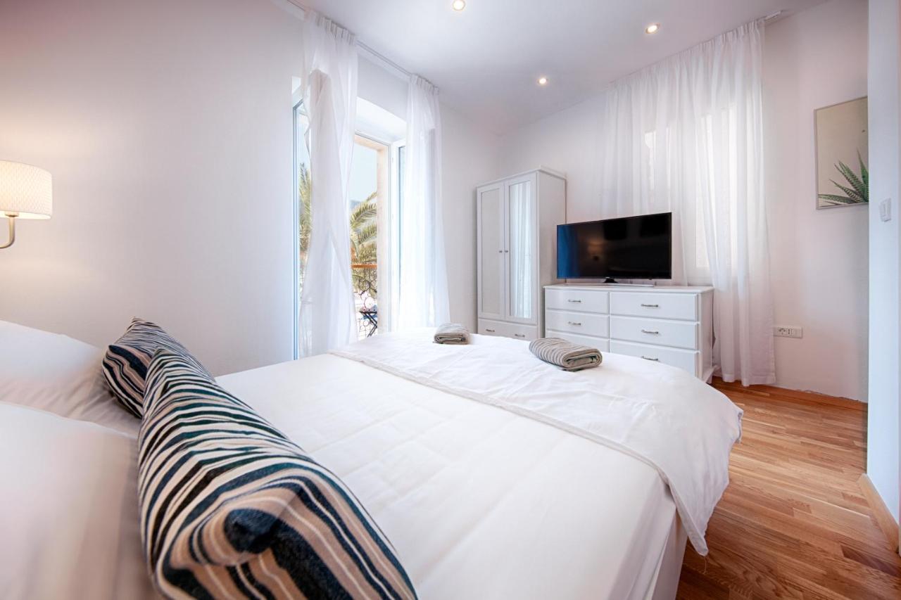 Seafront Rooms Koluna Komiža Kültér fotó