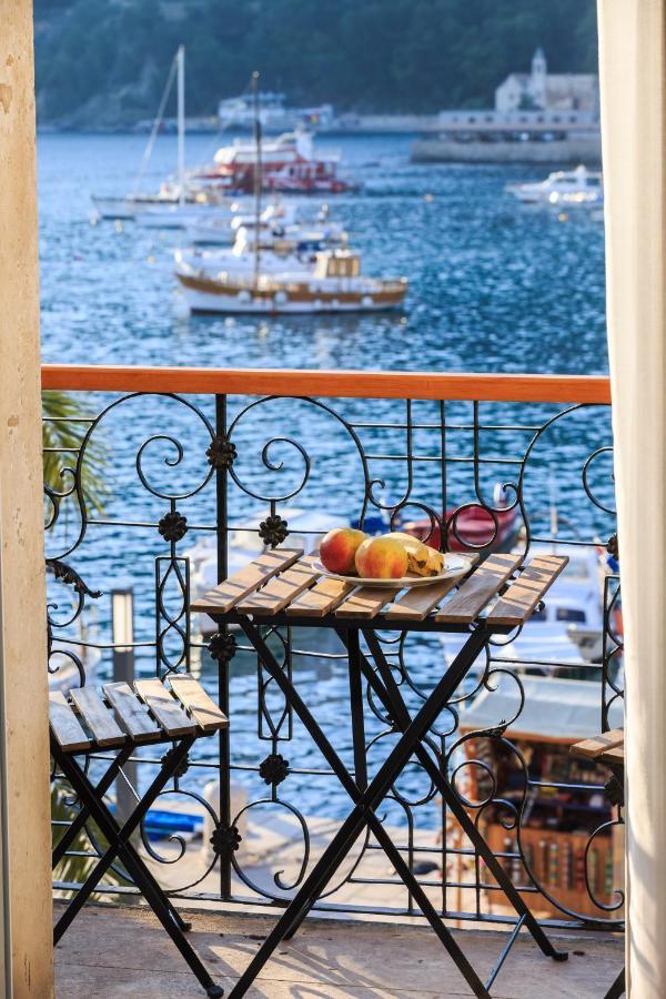 Seafront Rooms Koluna Komiža Kültér fotó