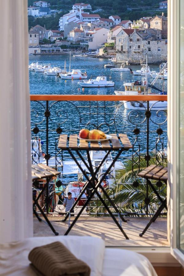Seafront Rooms Koluna Komiža Kültér fotó