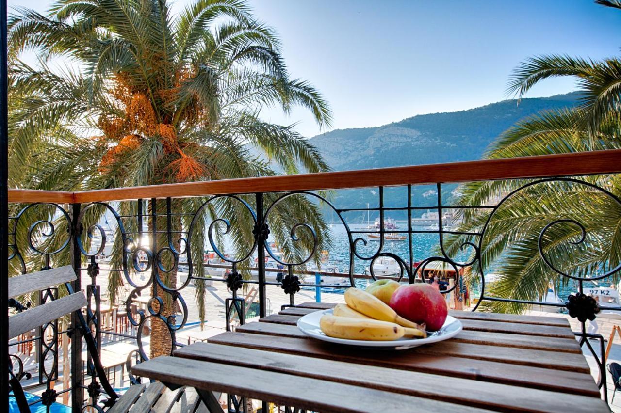 Seafront Rooms Koluna Komiža Kültér fotó