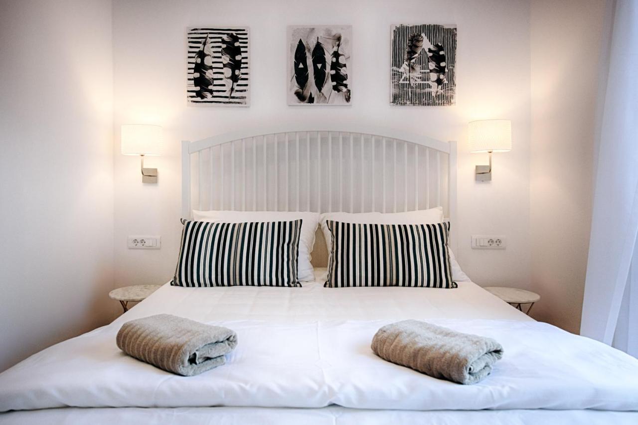 Seafront Rooms Koluna Komiža Kültér fotó